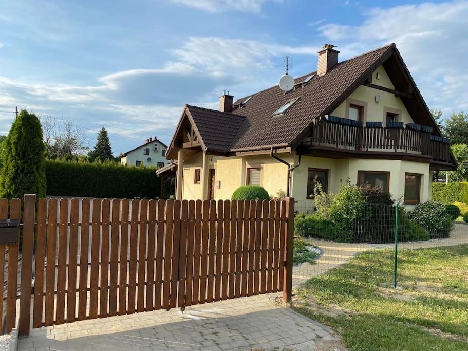 4 Bedroom Family House With Access To A Hot Tub Goczalkowice-Zdroj Exterior photo