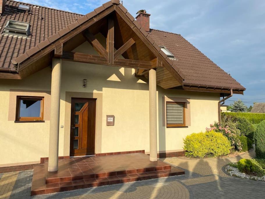 4 Bedroom Family House With Access To A Hot Tub Goczalkowice-Zdroj Exterior photo